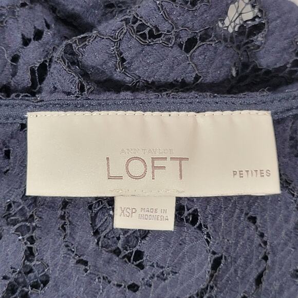 Loft Navy Lace Paisley Sheer Sleeveless Top Size XSP - Picture 6 of 9
